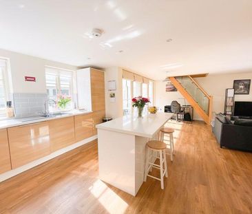 3 bedroom apartment to rent - Photo 2