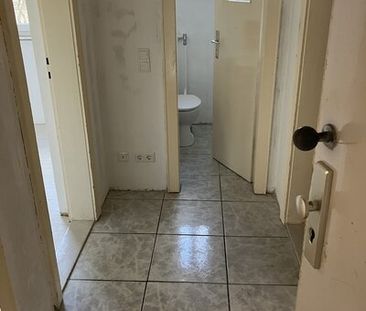 Gut Geschnittene 3 Zimmerwohnung mit Zeitmietvertrag bis zum 30.06.... - Photo 4