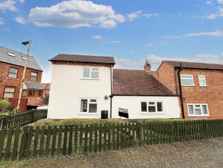 3 bedroom semi-detached house to rent - Photo 4