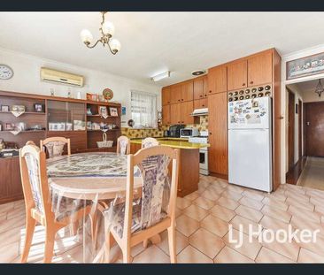 THREE GENEROUS BEDROOMS! - Photo 5