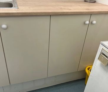 1 Bed Flat, Bowes Road, N13 - Photo 4