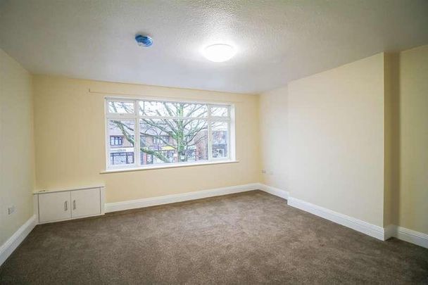 Plains Road, Nottingham, NG3 - Photo 1