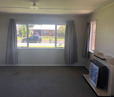 Fantastic family home in a great, quiet cul de sac location, in the... - Photo 6