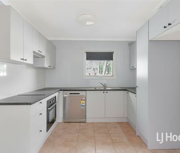 Family Home with Rumpus Room - Photo 6