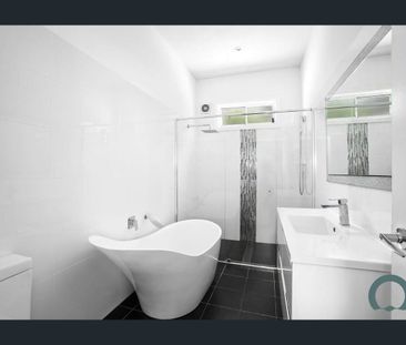 Single-Level Home in Convenient Mosman Location - Photo 4