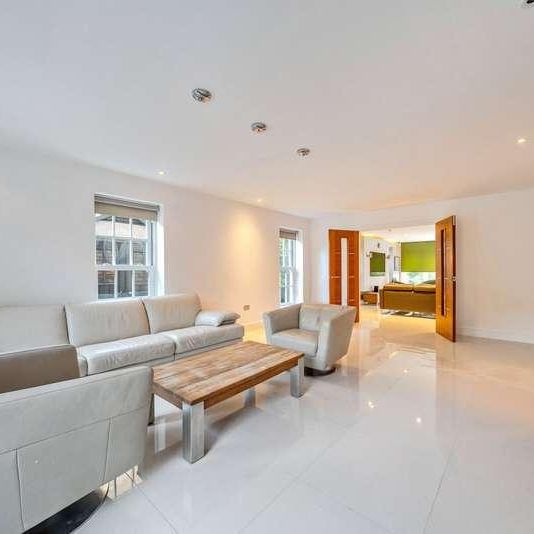 Walkers Ridge, Camberley, GU15 - Photo 1