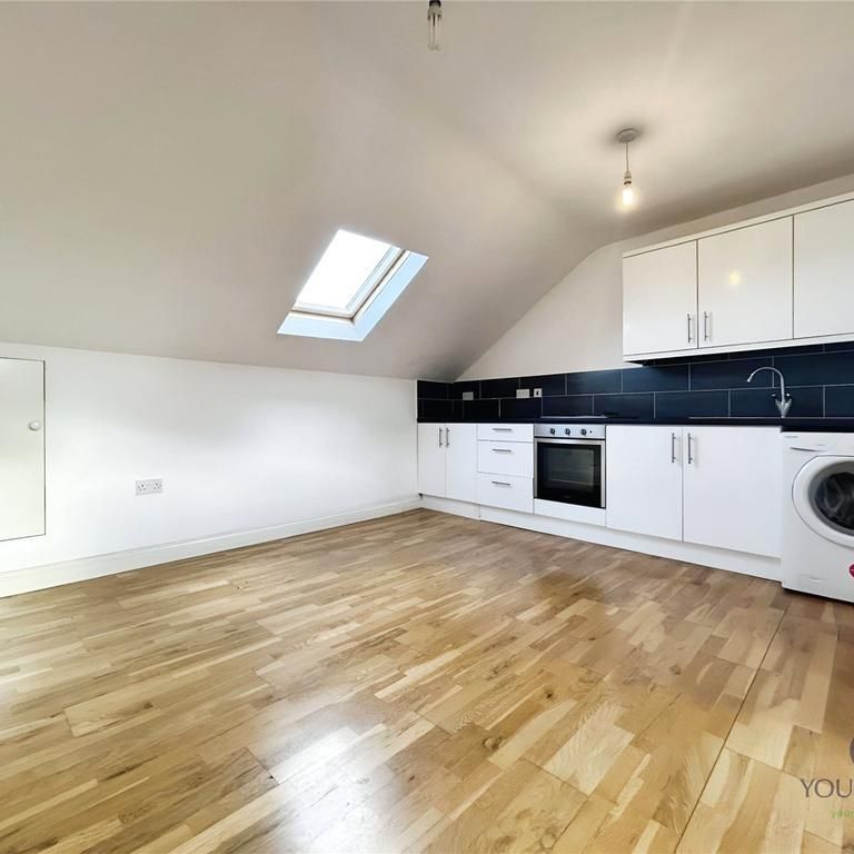 1 bedroom flat to rent - Photo 1