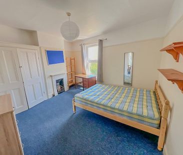 6 bedroom terraced house to rent - Photo 5