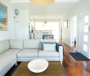 Highly sort after beachside location! - Photo 2