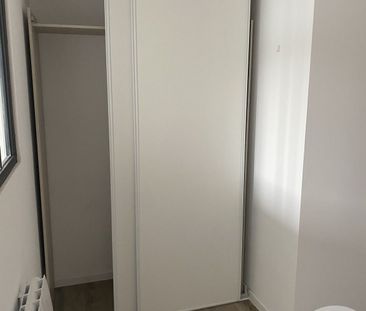 Location Appartement 2 pièces 47m² MARSEILLE 4ème - Photo 2