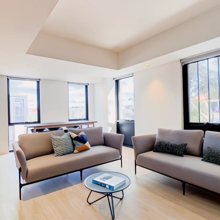 6 Bed 3 bath Apartment - Photo 1