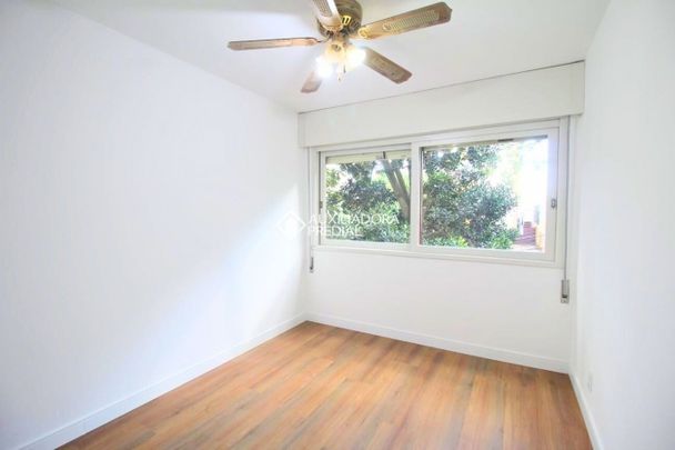 Apartamento com 2 quartos e 73m² para alugar em Auxiliadora, Porto Alegre. - Photo 1
