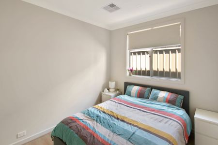 Stunning Three Bedroom Home in Great Location! - Photo 3