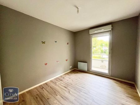 Location Appartement 3 pièces 62m² ELBEUF 76500 - Photo 2