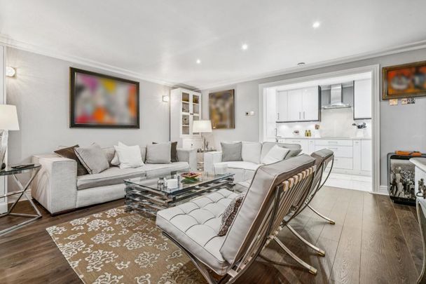 2 bedroom flat to rent - Photo 1