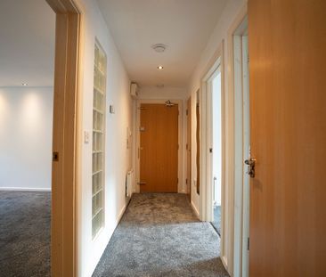 2 Bed Flat, City Quay, L3 - Photo 2