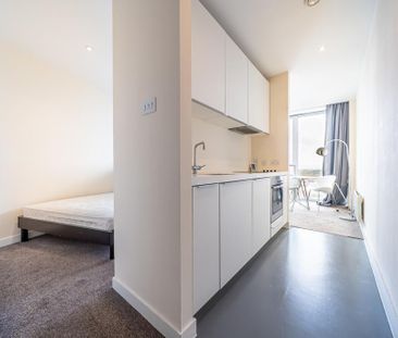 Studio to rent - Photo 3