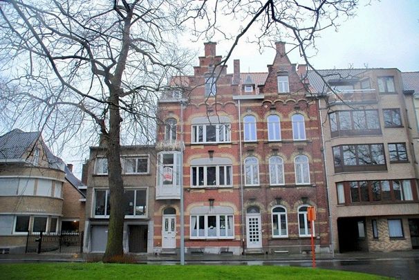 Sfeervol appartement met 2 slaapkamers! - Photo 1