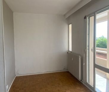 Location Appartement 1 pièce 33m² CALUIRE ET CUIRE 69300 - Photo 3