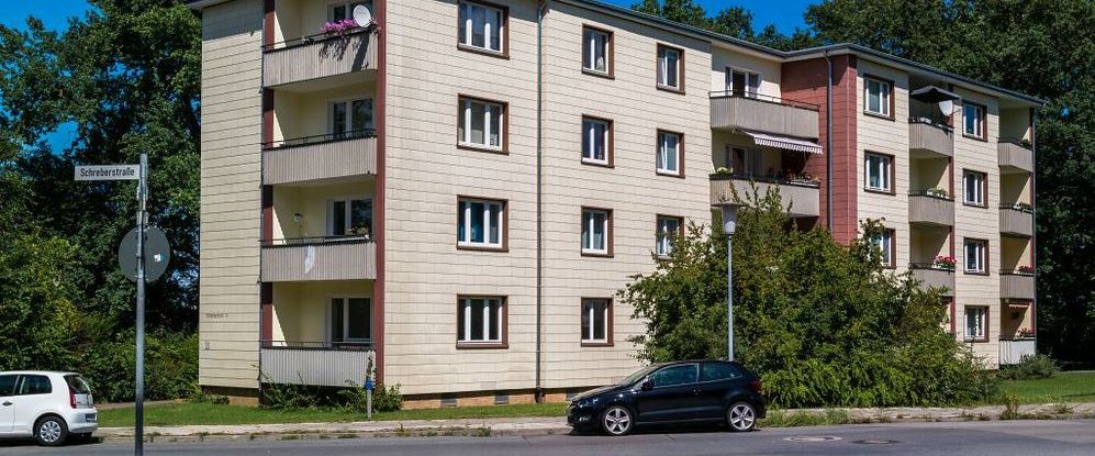 Modernisierte 3-Zimmer-Wohnung in Citynähe und mit einer Einbauküche ausgestattet - Foto 1