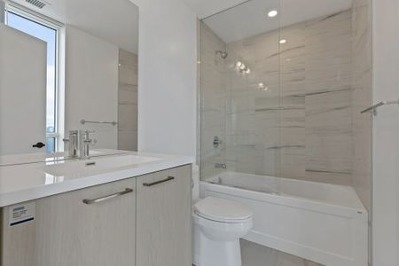 For Lease - 28 Interchange Way Unit# 4010, Vaughan, Ontario - Photo 4