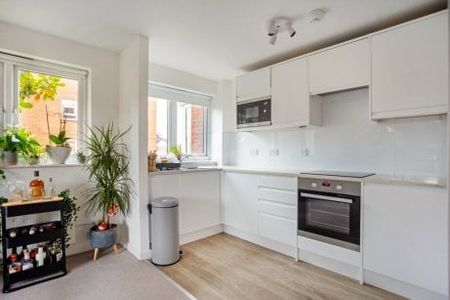 1 bedroom flat to rent - Photo 5