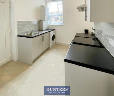 3 bedroom House To Let - Photo 2