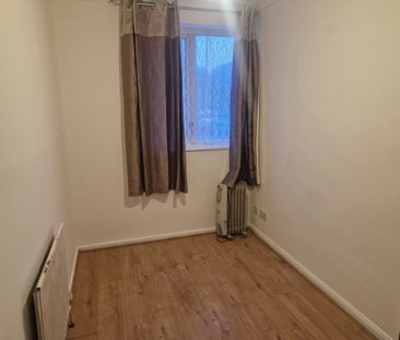 3 Bed Flat, Roberta Street, E2 - Photo 5