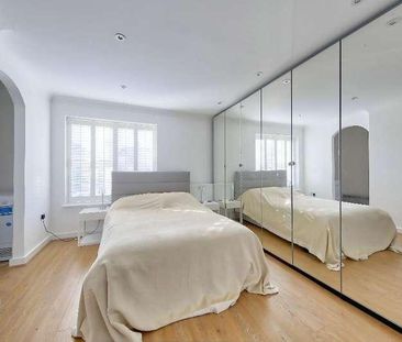 Langley Place, Guildford, Surrey, GU2 - Photo 6