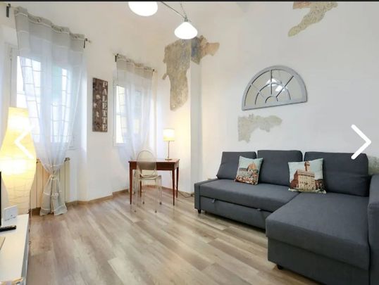 Via dei Pepi, Florence, Tuscany 50122 - Photo 1