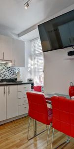 2 AVRIL- Studio fonctionnel en plein ♥ du Vieux-Québec - Photo 3