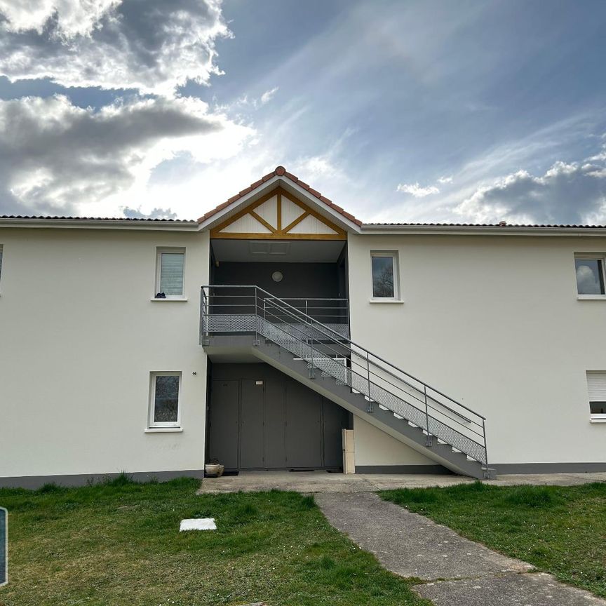 Location Appartement 3 pièces 55m² BEAUNE LES MINES 87280 - Photo 1
