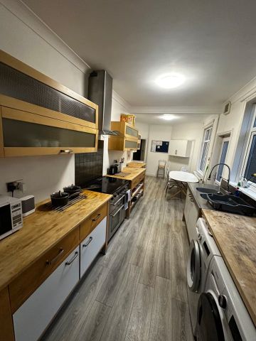 6 Bed Detached House, Middleborough Road, CV1 - Photo 5