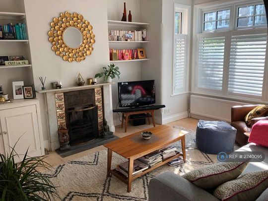 2 bedroom maisonette to rent - Photo 1