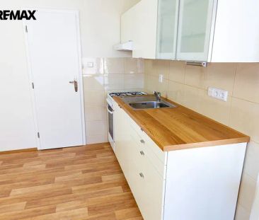 Exkluzivní pronájem zrekonstruovaného bytu 1+1 v centru Pardubic - Фото 4