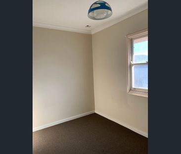 Comfortable Family Living on a Quiet Cloverdale Street - Photo 6