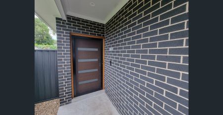 Near new 2 open room flat FAIRFIELD - Photo 5