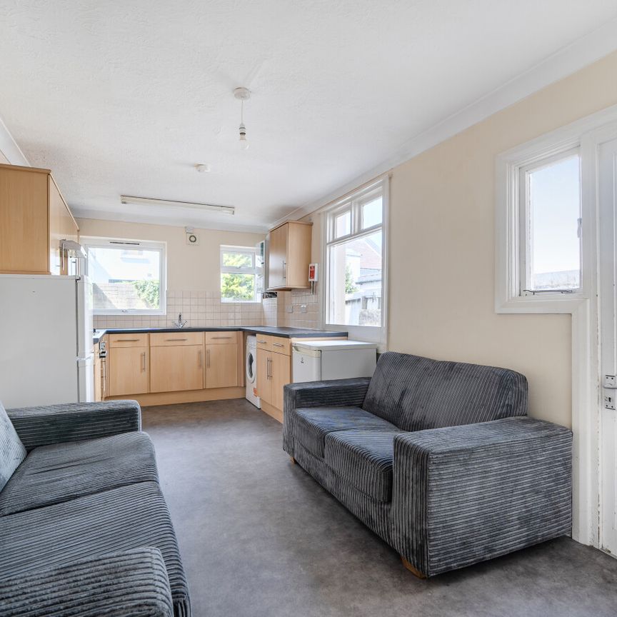 5 bedroom house to rent - Photo 1