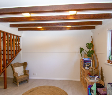 4 Cross St, Raceview QLD 4305 - House For Rent | Domain - Photo 2