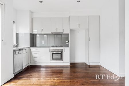 Thinking of selling? Contact our agent - Photo 4