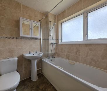 3 bedroom terraced house to rent - Photo 6