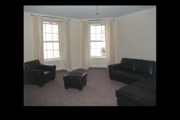4 Bed Flat, Sauchiehall St, G2 - Photo 1