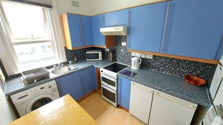 Charlecote Road, Worthing - Photo 3