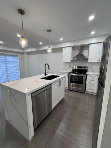 For Lease - 25 King George Way, Clarington, Ontario - Photo 3