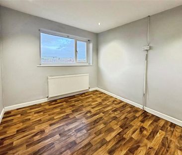 3 bedroom detached house to rent - Photo 5