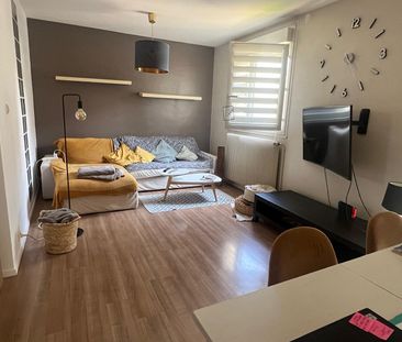 Location Appartement 4 pièces 64m² BETHENY 51450 - Photo 5