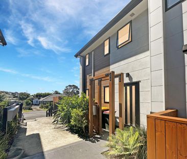 As new 1 Bedroom Townhouse with your own slice ... - Photo 5