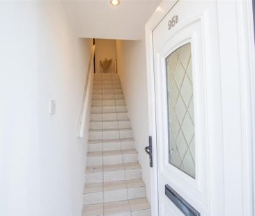 2 bedroom maisonette to rent - Photo 2