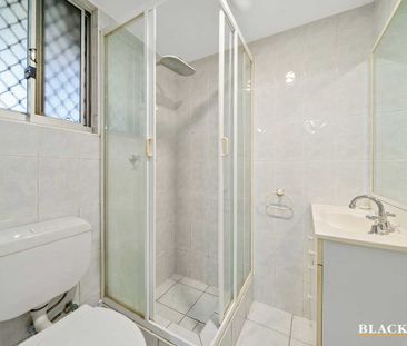 GROUND FLOOR UNIT - Photo 4