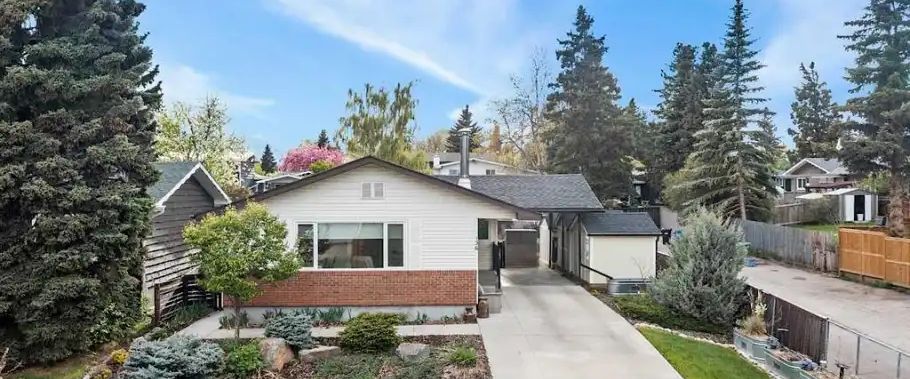 Bright & Spacious Basement for Rent – 136 Bracebridge Crescent SW, Calgary | 136 Bracebridge Crescent Southwest, Calgary - Photo 1